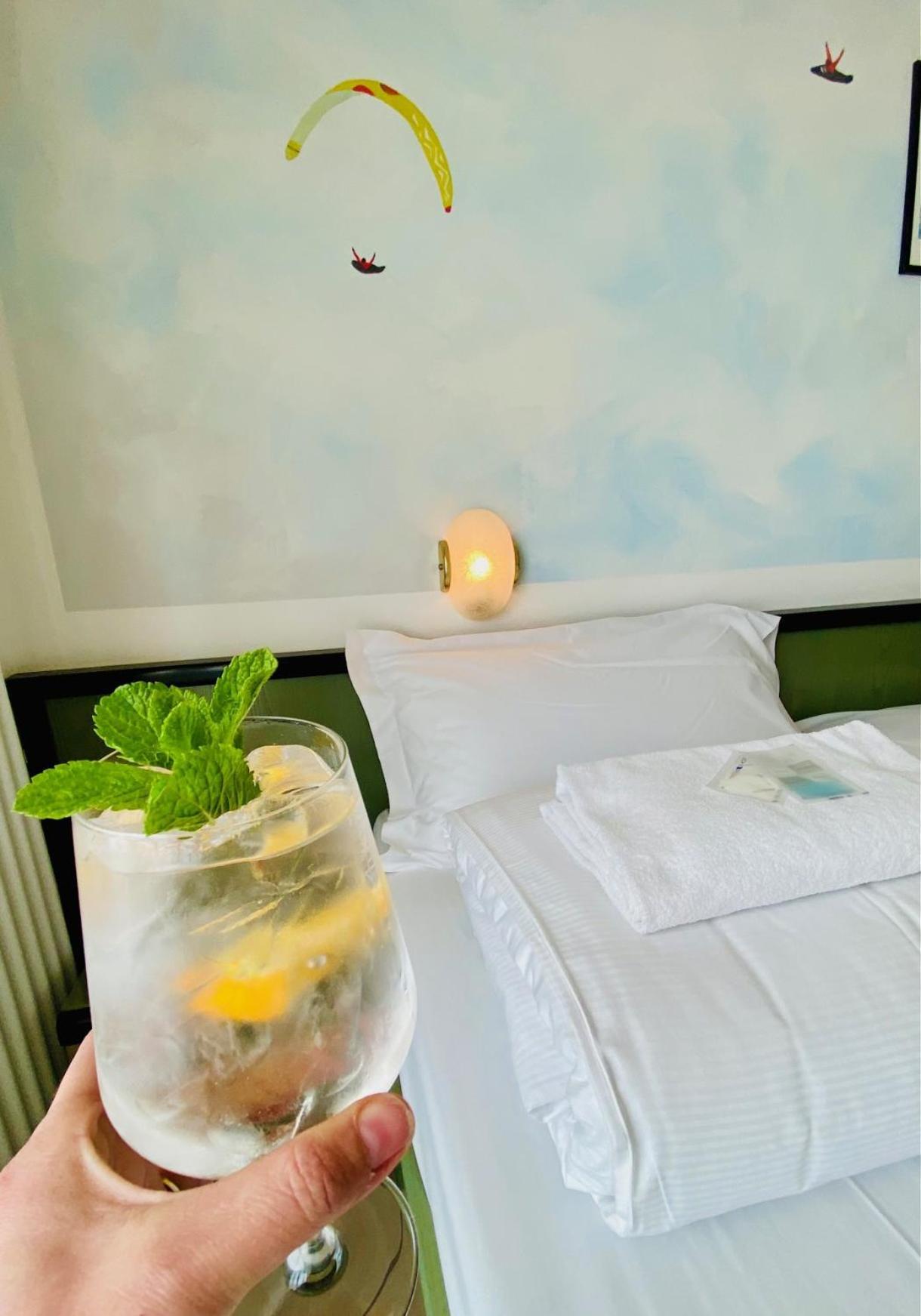 Hotel Ideal Мальчезине Экстерьер фото